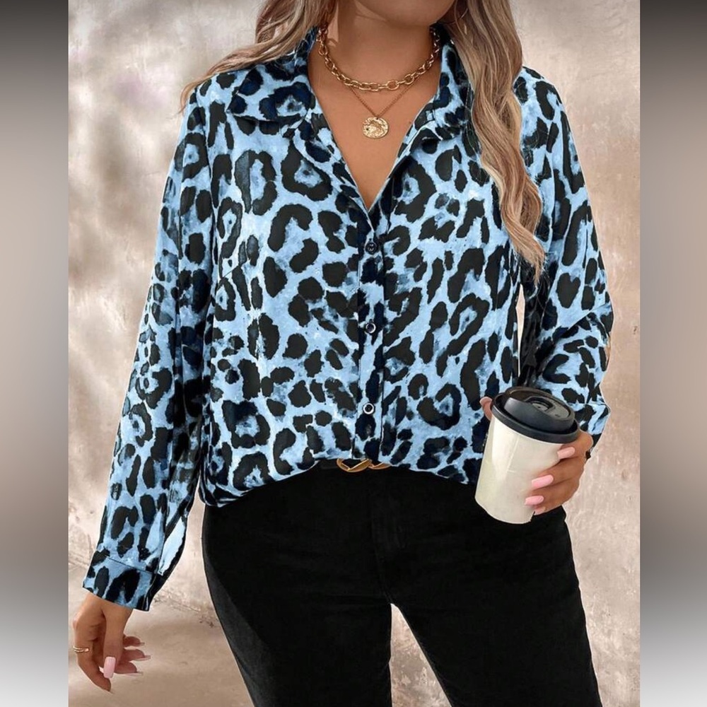 Leopard Print Button-Up Blouse - Picture 3 of 7